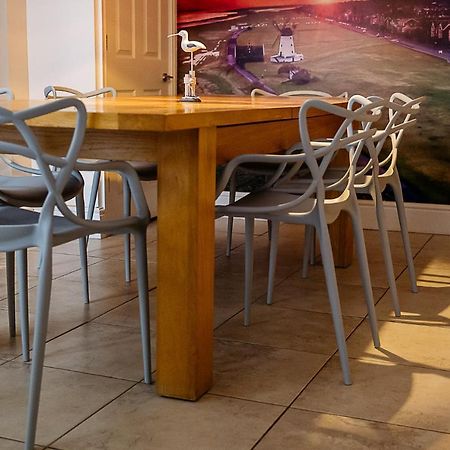 Sunny Seaside Beach House Lytham Centre Sleeps 8 Lytham St Annes Dış mekan fotoğraf