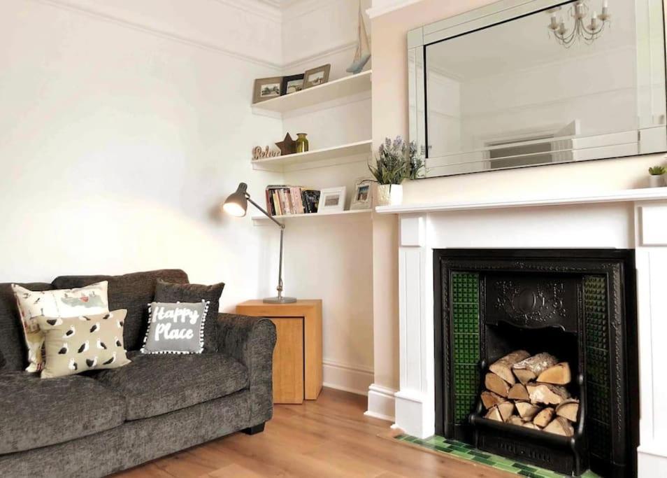 Sunny Seaside Beach House Lytham Centre Sleeps 8 Lytham St Annes Dış mekan fotoğraf