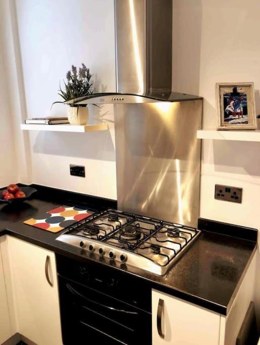 Sunny Seaside Beach House Lytham Centre Sleeps 8 Lytham St Annes Dış mekan fotoğraf