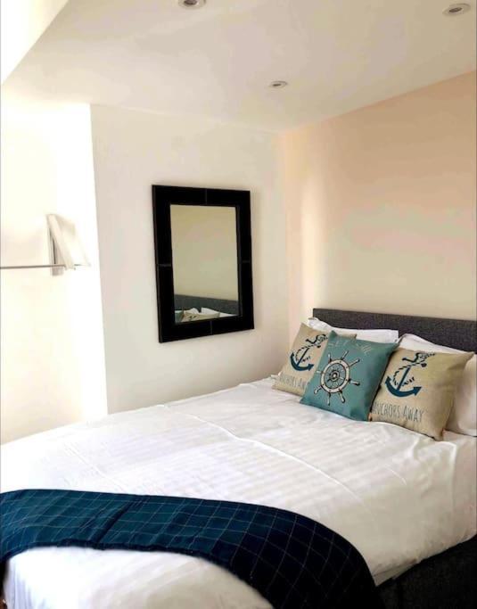Sunny Seaside Beach House Lytham Centre Sleeps 8 Lytham St Annes Dış mekan fotoğraf