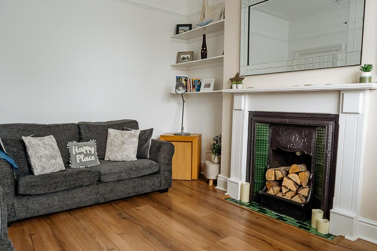 Sunny Seaside Beach House Lytham Centre Sleeps 8 Lytham St Annes Dış mekan fotoğraf