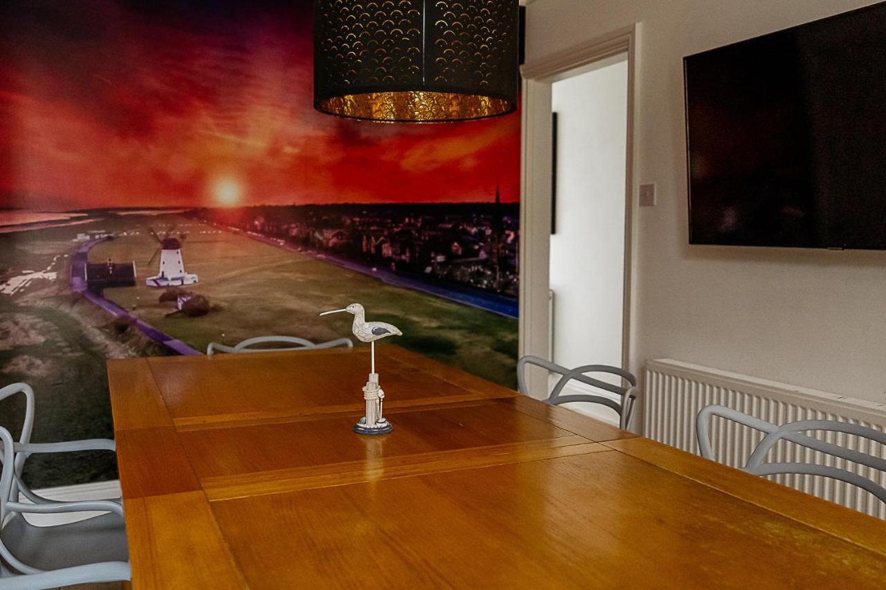 Sunny Seaside Beach House Lytham Centre Sleeps 8 Lytham St Annes Dış mekan fotoğraf